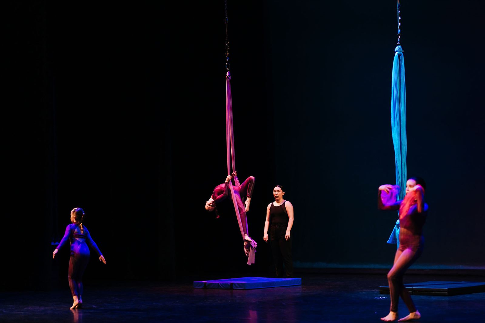 Circus arts and aerial silks class at Warmland Dance