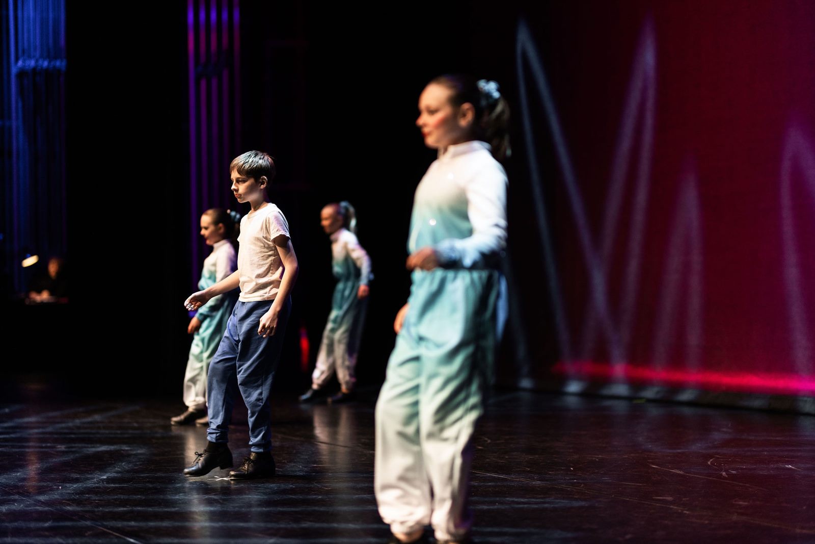 Warmland Dance youth performers